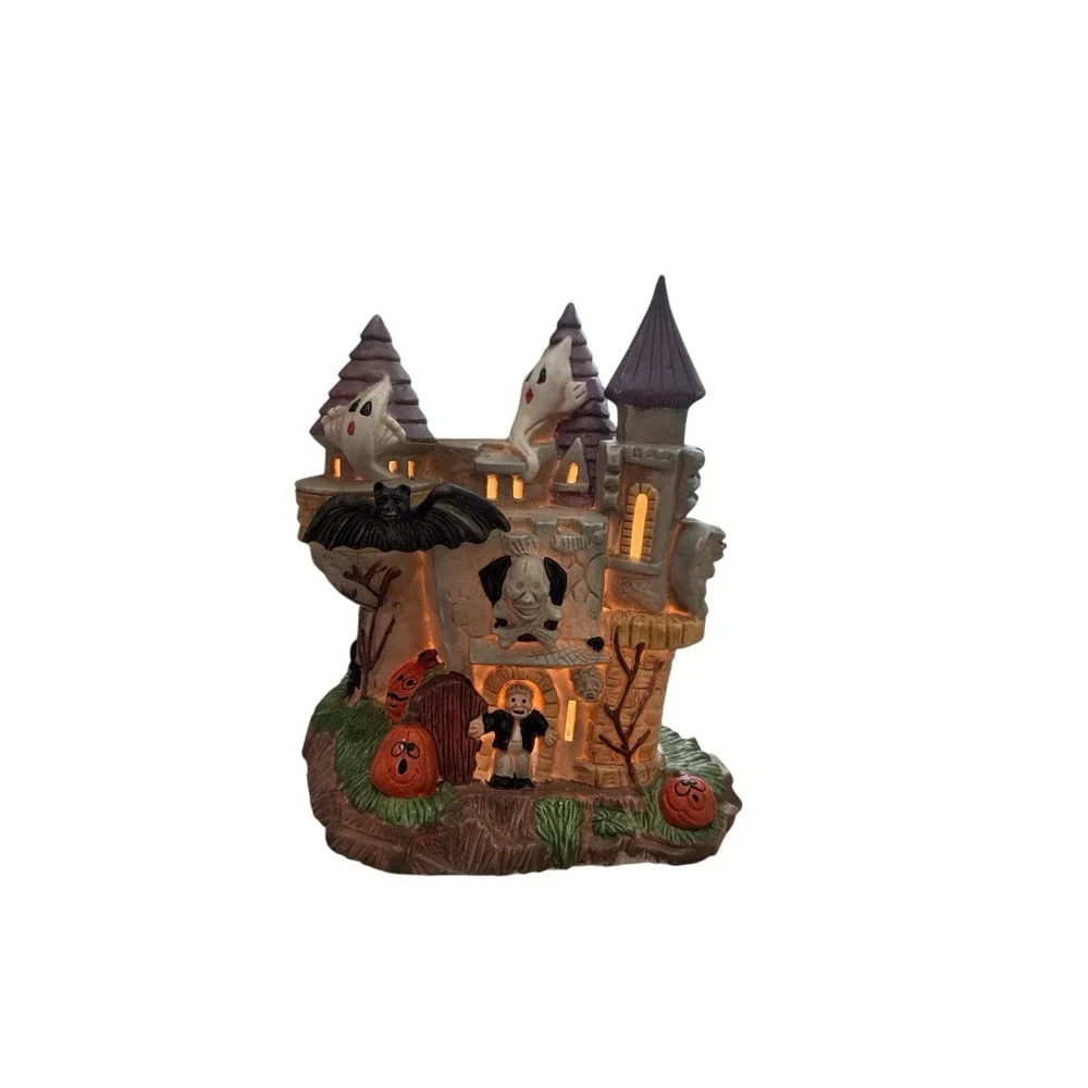 Vintage 1998 Studio 33 Spooky Stuff Haunted Castle Halloween Lamp Lighted 7